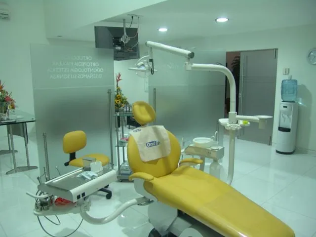 Clinic Glass Screen